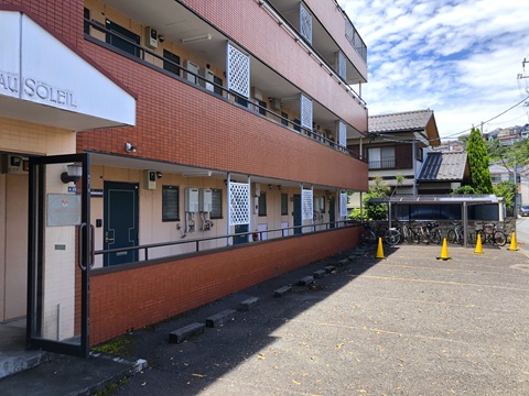 グロリアソレイユ駐車場